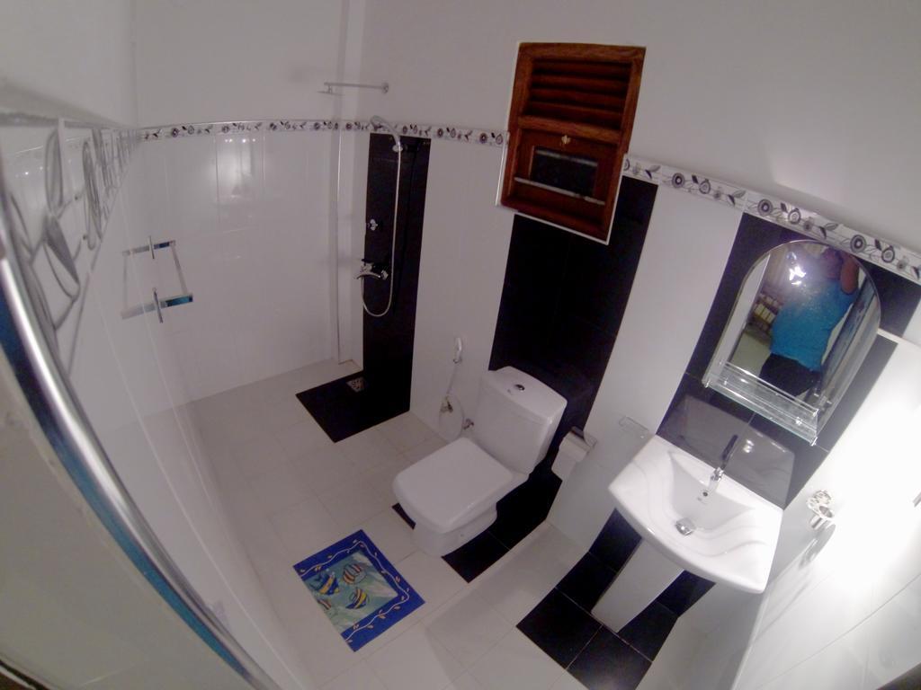 Sanda Hiru Guest Mirissa Room photo